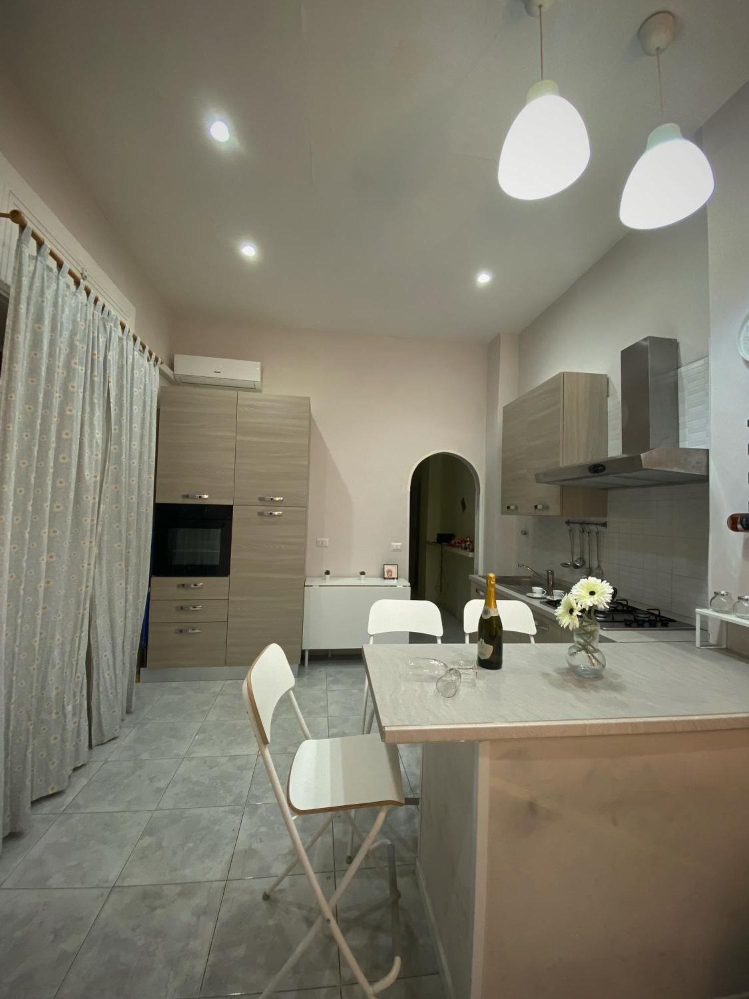 La Casa Al Centro " Vicino Al Centro Storico Di Napoli" Apartment ภายนอก รูปภาพ