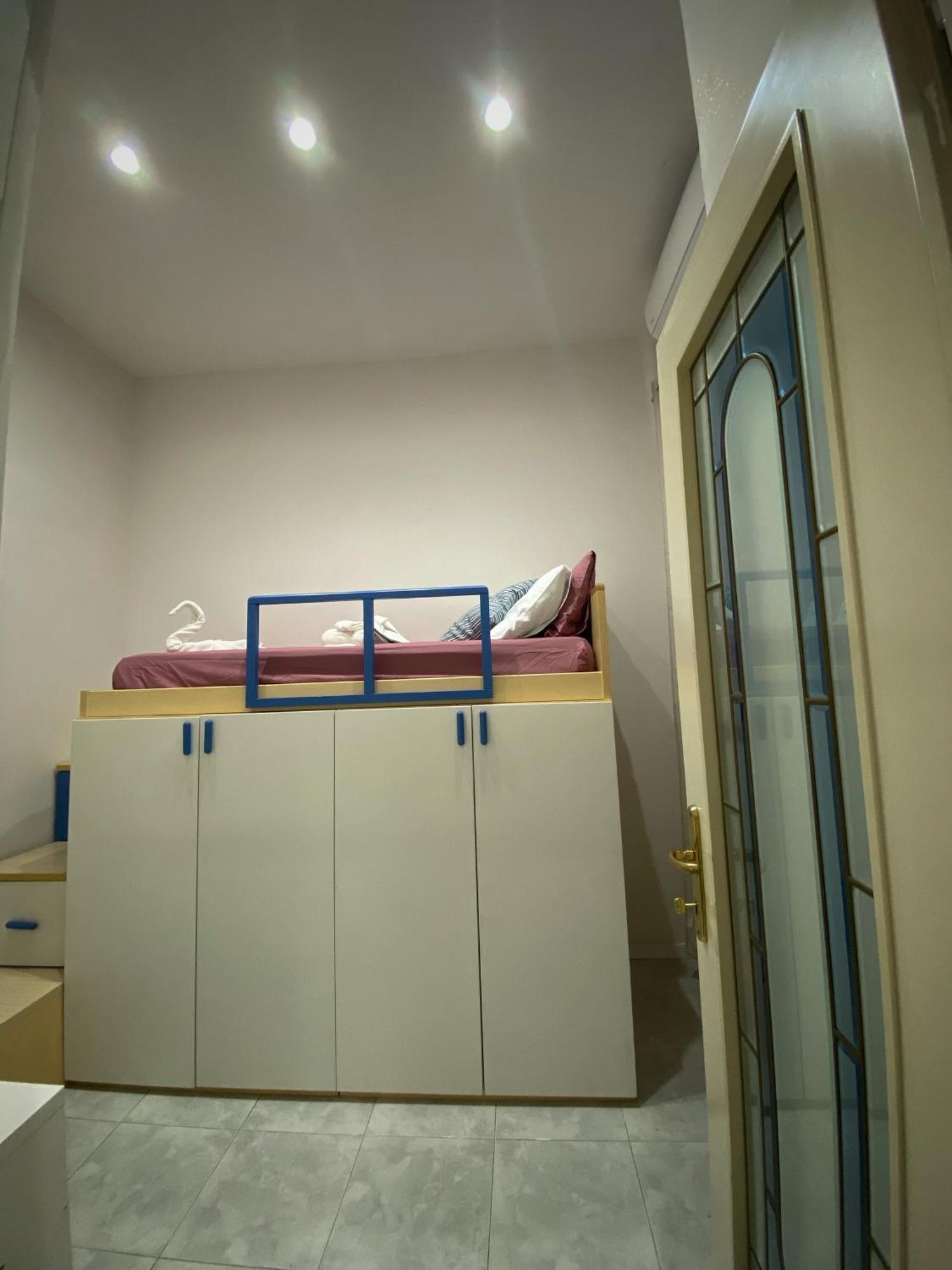 La Casa Al Centro " Vicino Al Centro Storico Di Napoli" Apartment ภายนอก รูปภาพ