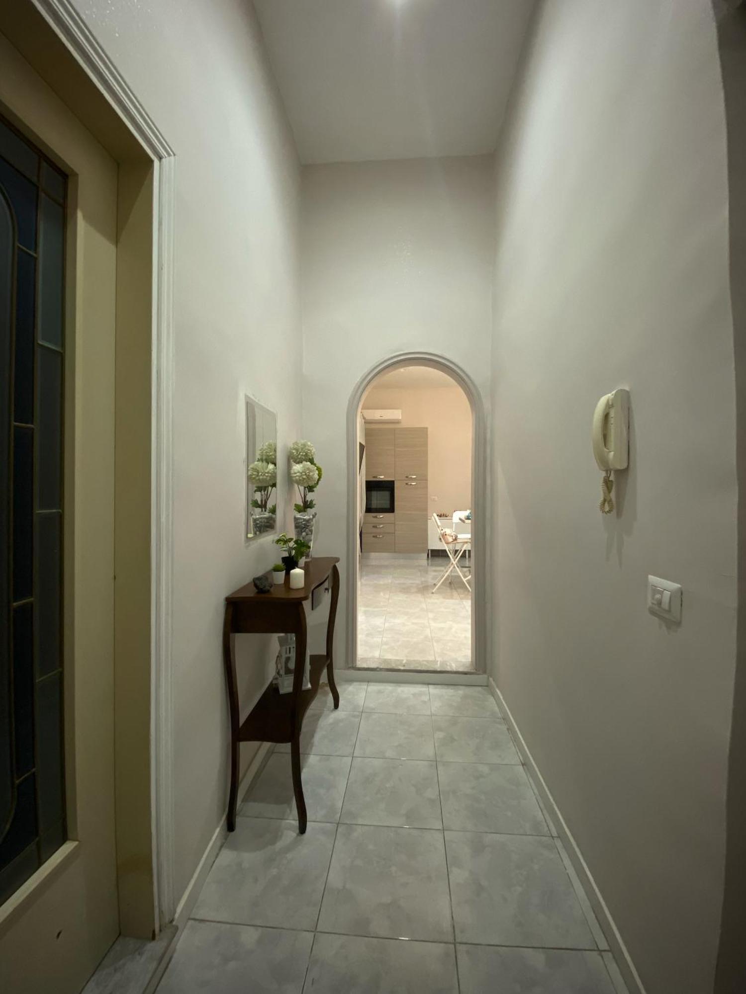 La Casa Al Centro " Vicino Al Centro Storico Di Napoli" Apartment ภายนอก รูปภาพ